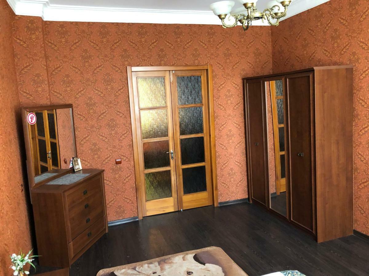 Apartment in the city centre Dnipro Luaran gambar